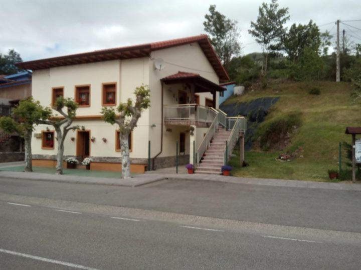 El Barredo Villa Cangas de Onis Ngoại thất bức ảnh